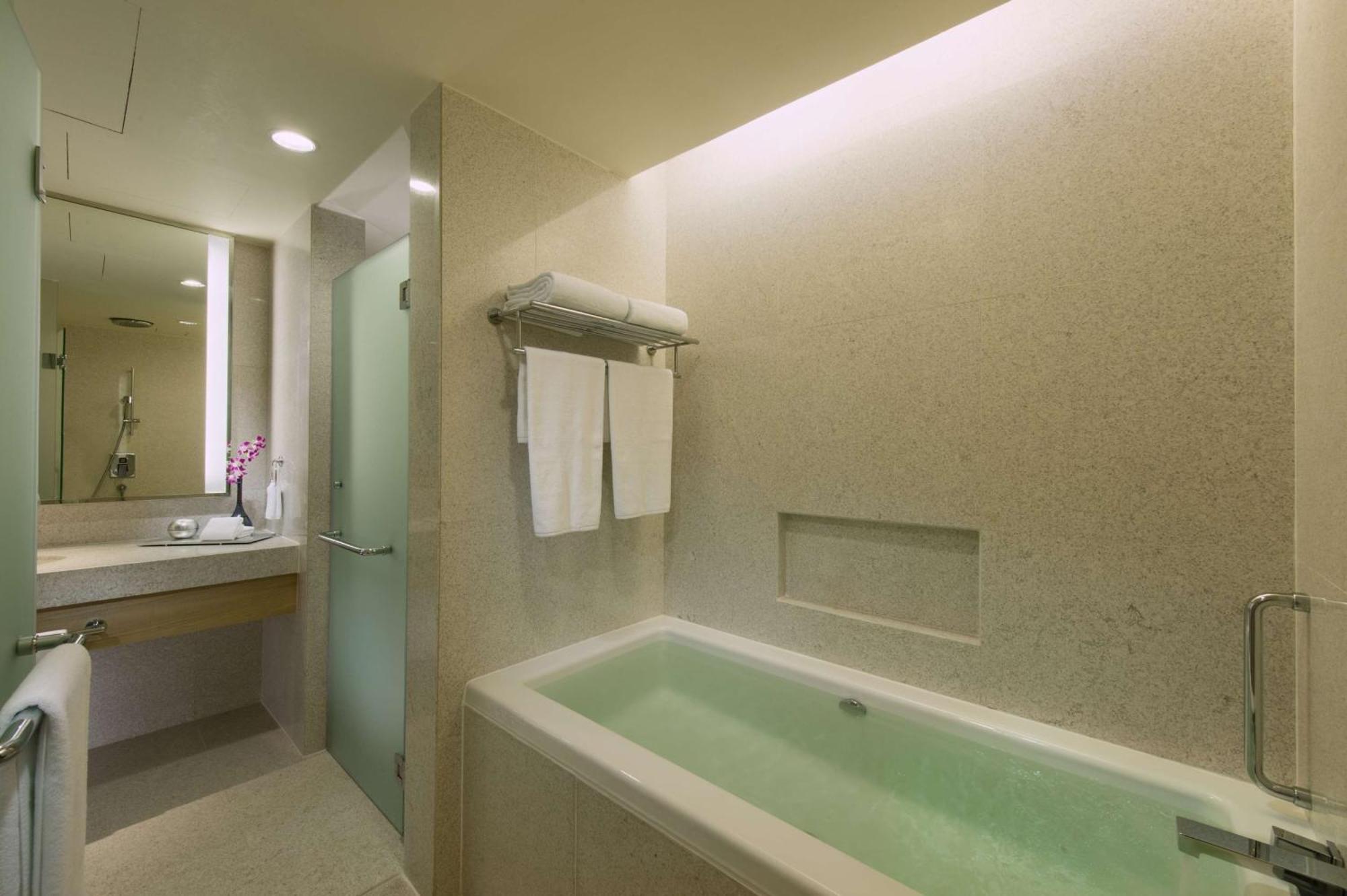 Doubletree By Hilton Kuala Lumpur Exterior foto